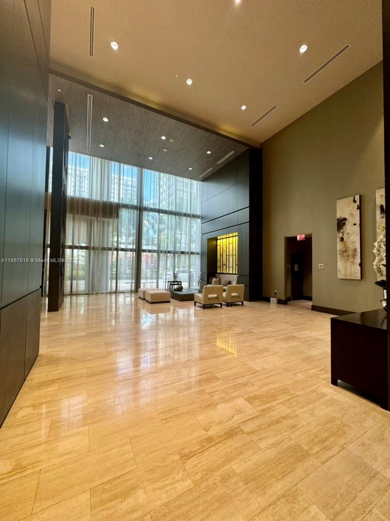 5252 PASEO CONDO - Residential