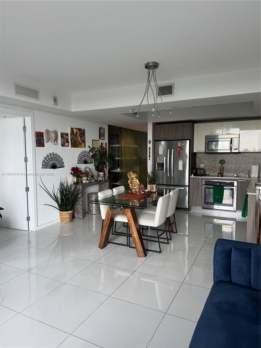 5252 PASEO CONDO - Residential