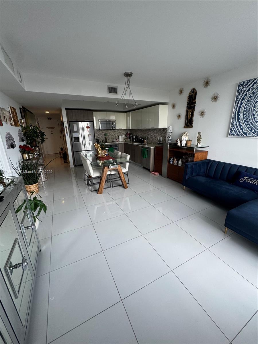 5252 PASEO CONDO - Residential