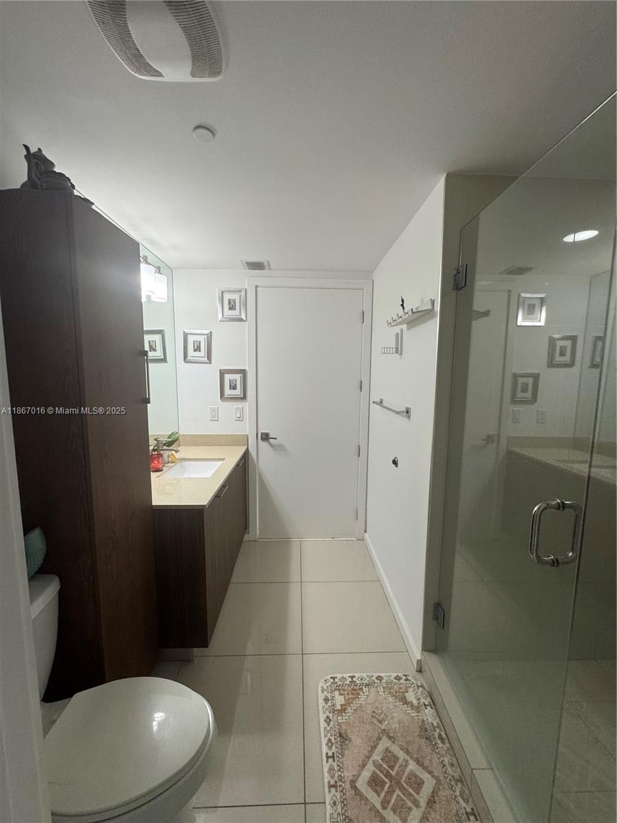 5252 PASEO CONDO - Residential