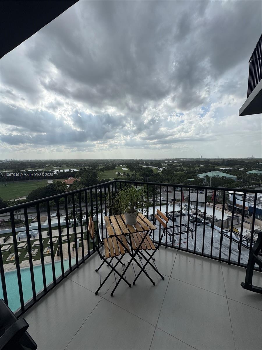 5252 PASEO CONDO - Residential