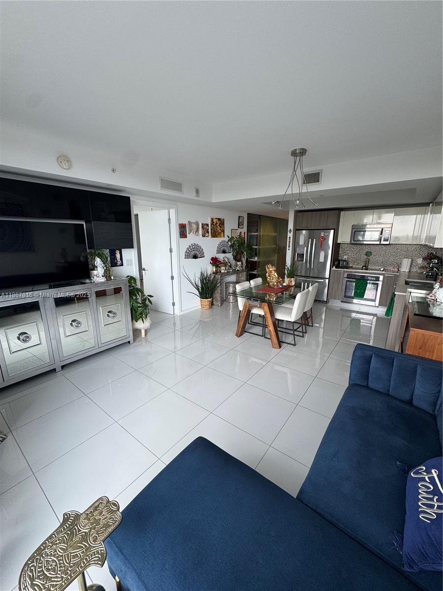 5252 PASEO CONDO - Residential