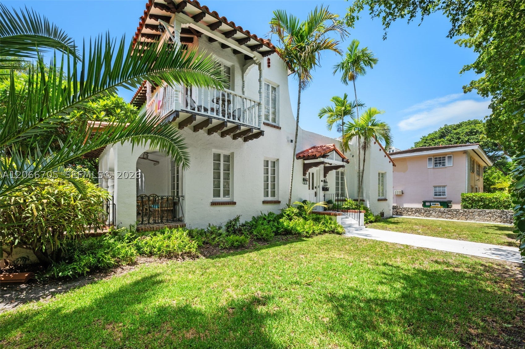 36 Phoenetia Ave
