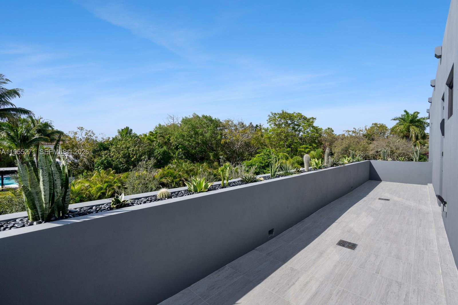 ROCKDALE ESTATES - Residential