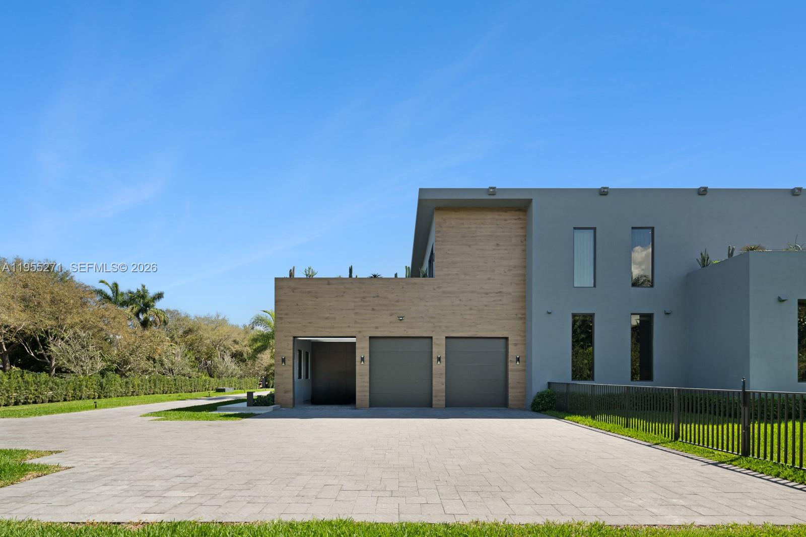 ROCKDALE ESTATES - Residential