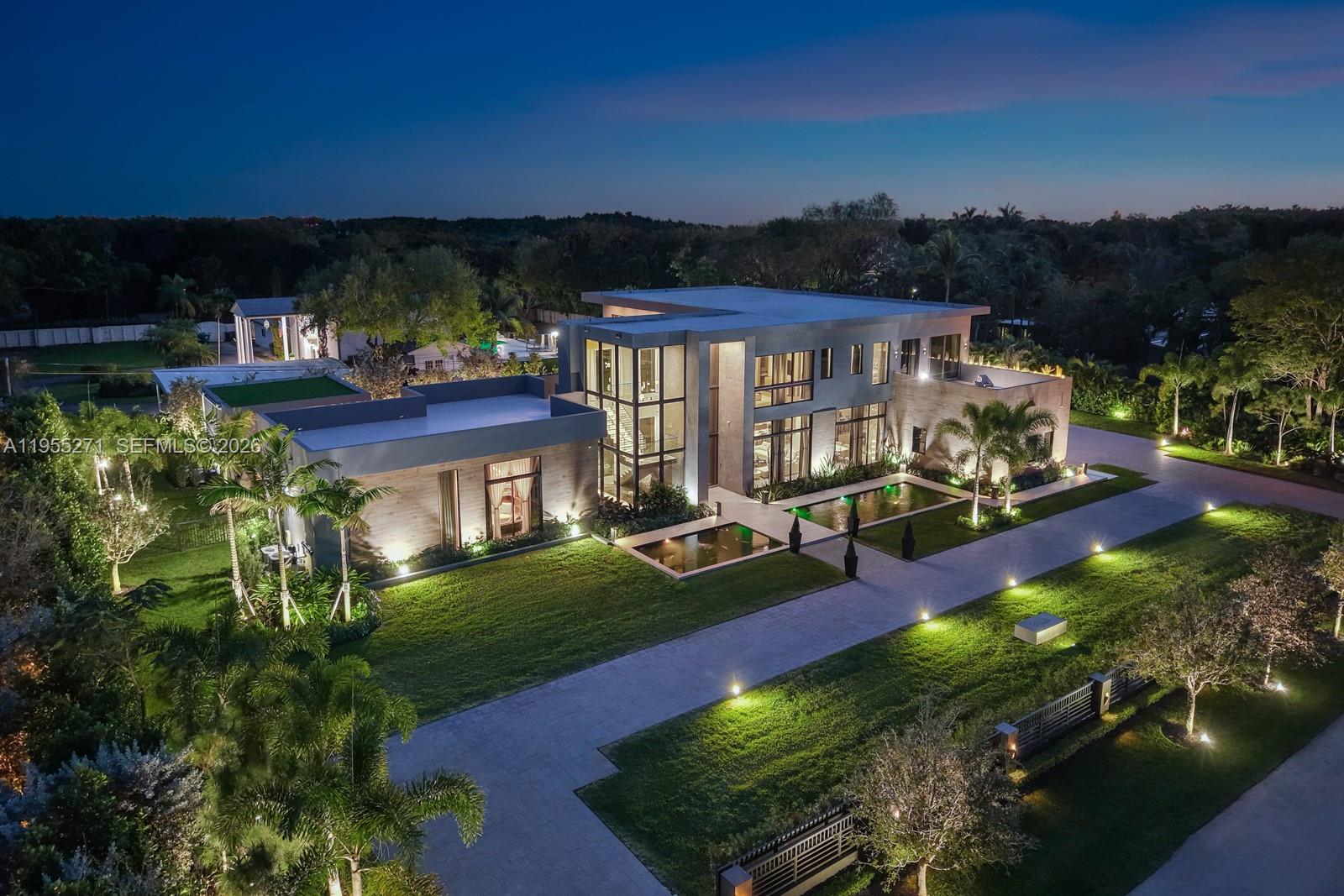 ROCKDALE ESTATES - Residential