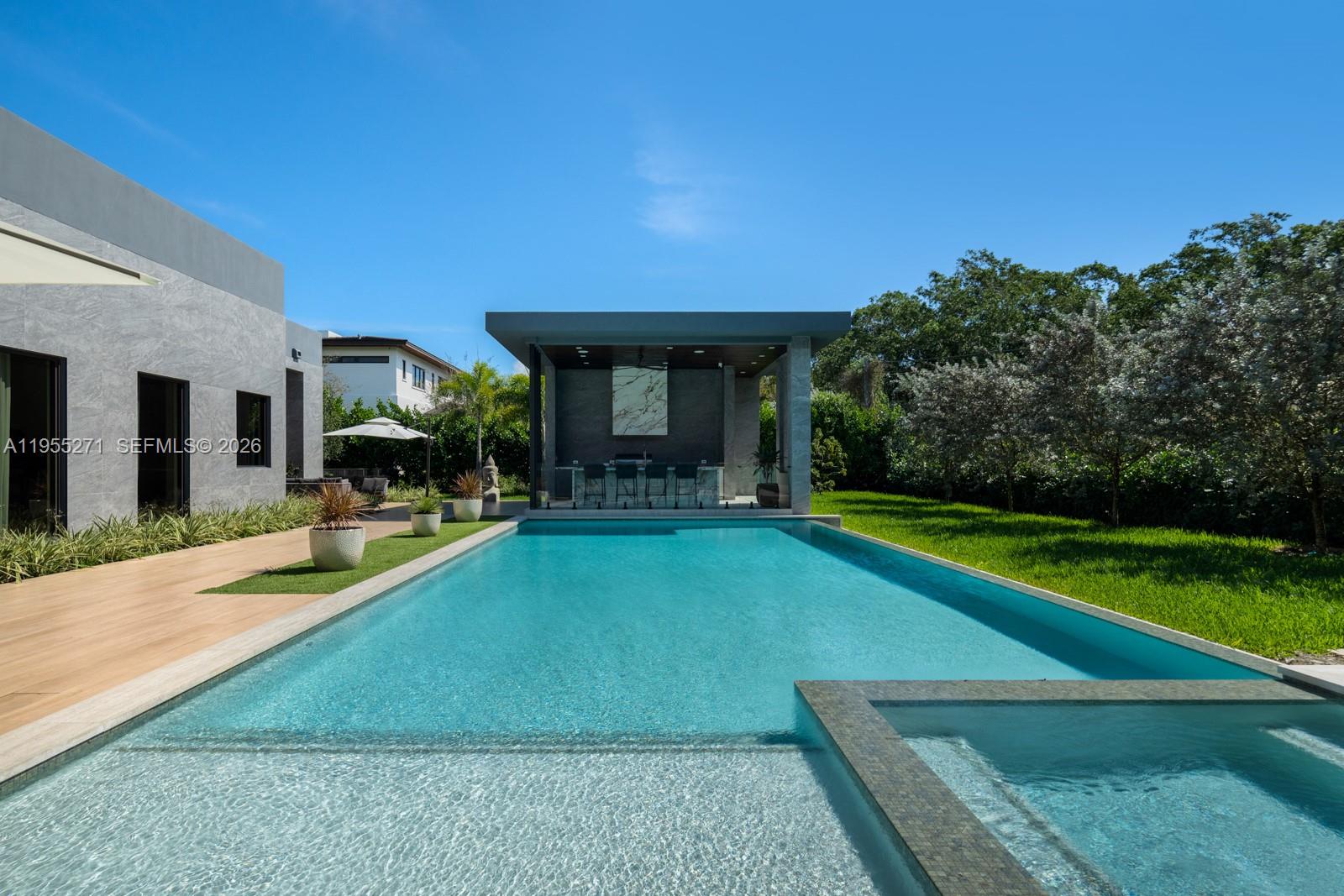 ROCKDALE ESTATES - Residential