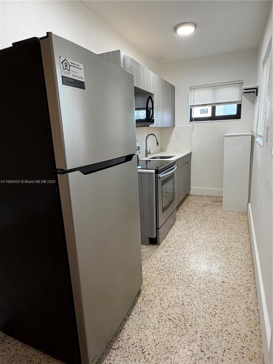 CITY OF MIAMI SOUTH - Residential Lease