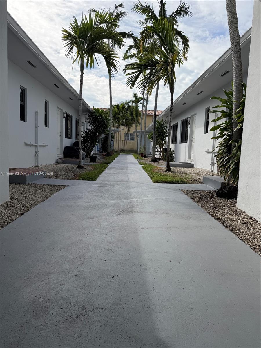 CITY OF MIAMI SOUTH - Residential Lease