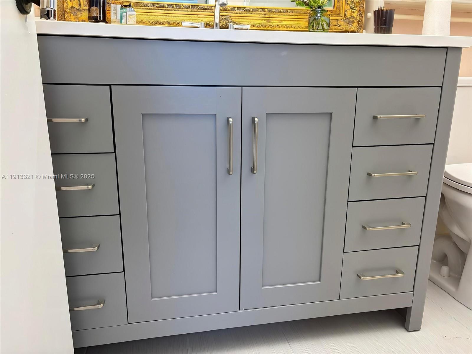 KINGS POINT BURGUNDY COND - Residential