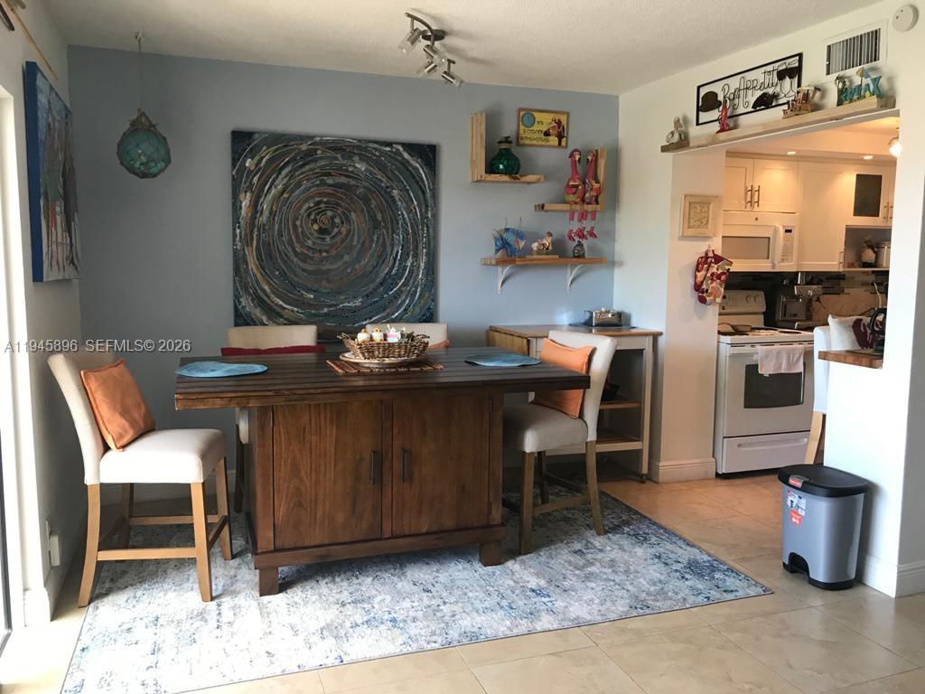 BAKER TOWERS CONDO - Residential