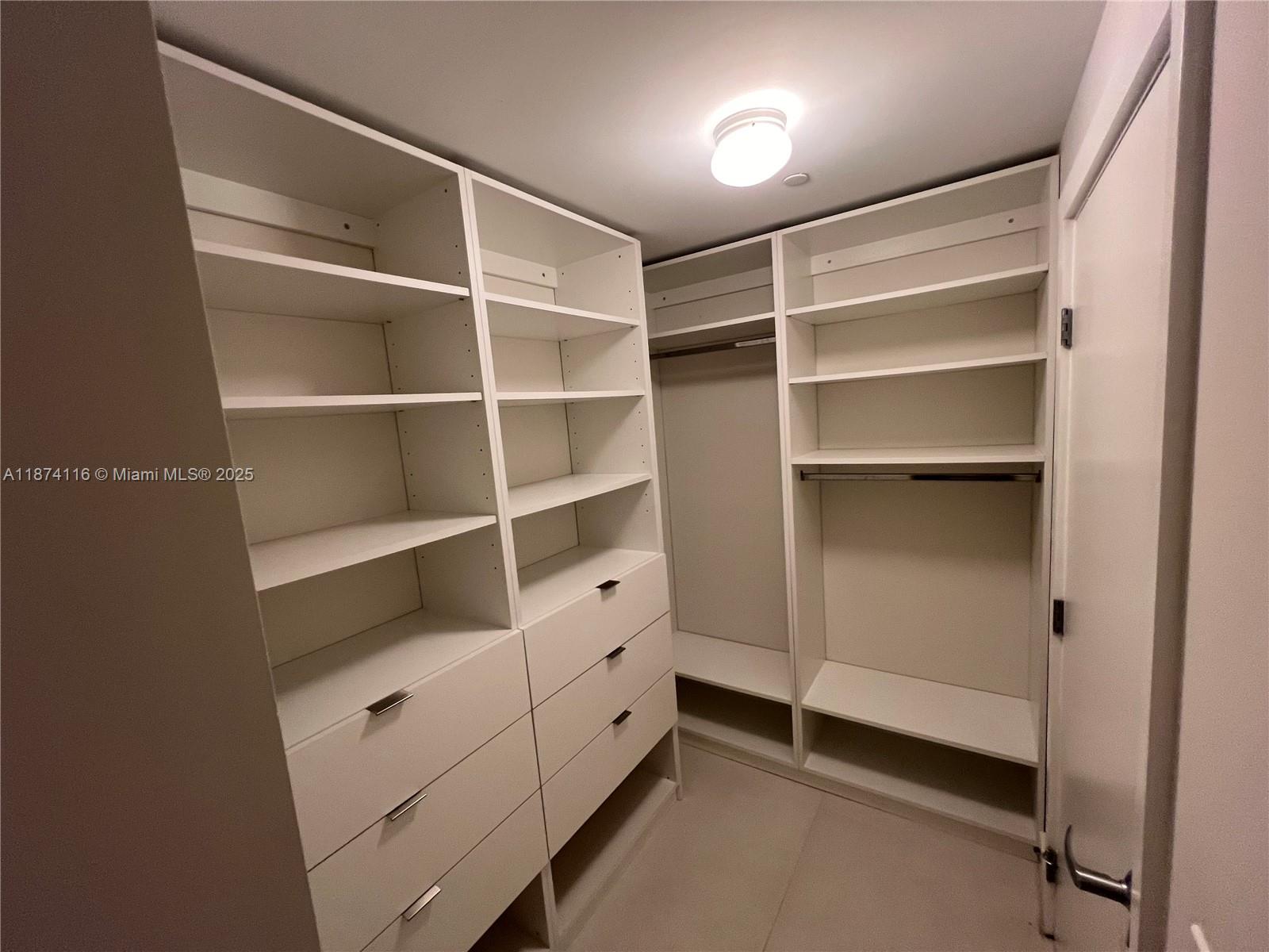 THE HARBOUR NORTH CONDO - Residential Lease
