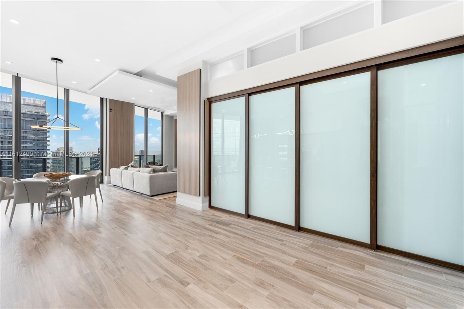 801 SMA RESIDENCES CONDO - Residential