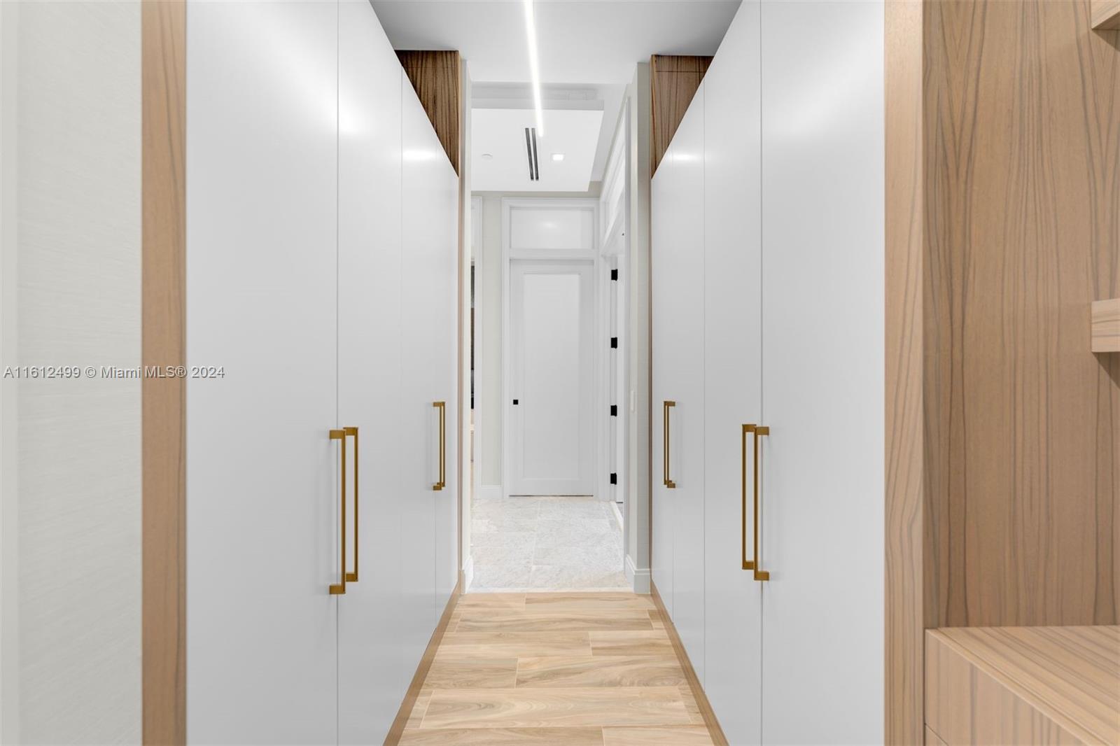 801 SMA RESIDENCES CONDO - Residential