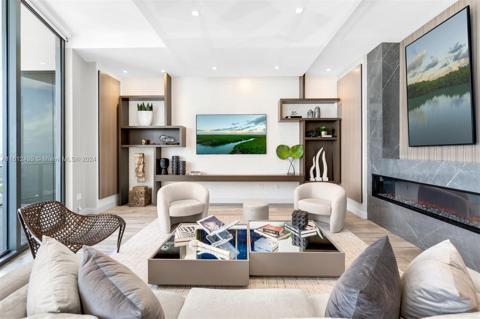 801 SMA RESIDENCES CONDO - Residential