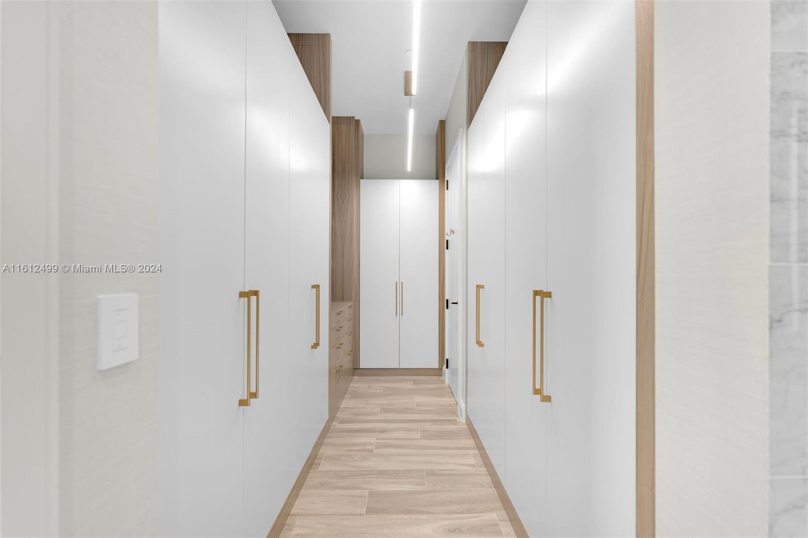 801 SMA RESIDENCES CONDO - Residential