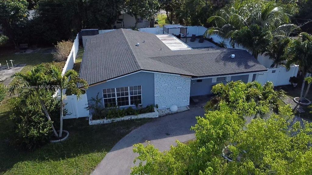 Photo of 4420 NW 30th Ct, Lauderdale Lakes, FL 33313 (MLS # A11921755)