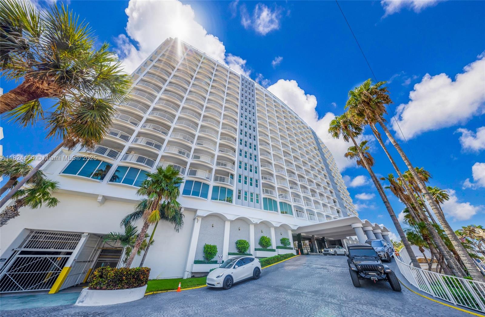 Property for Sale at 5401 Collins Ave 419, Miami Beach, Miami-Dade County, Florida - Bedrooms: 2 
Bathrooms: 3  - $615,000