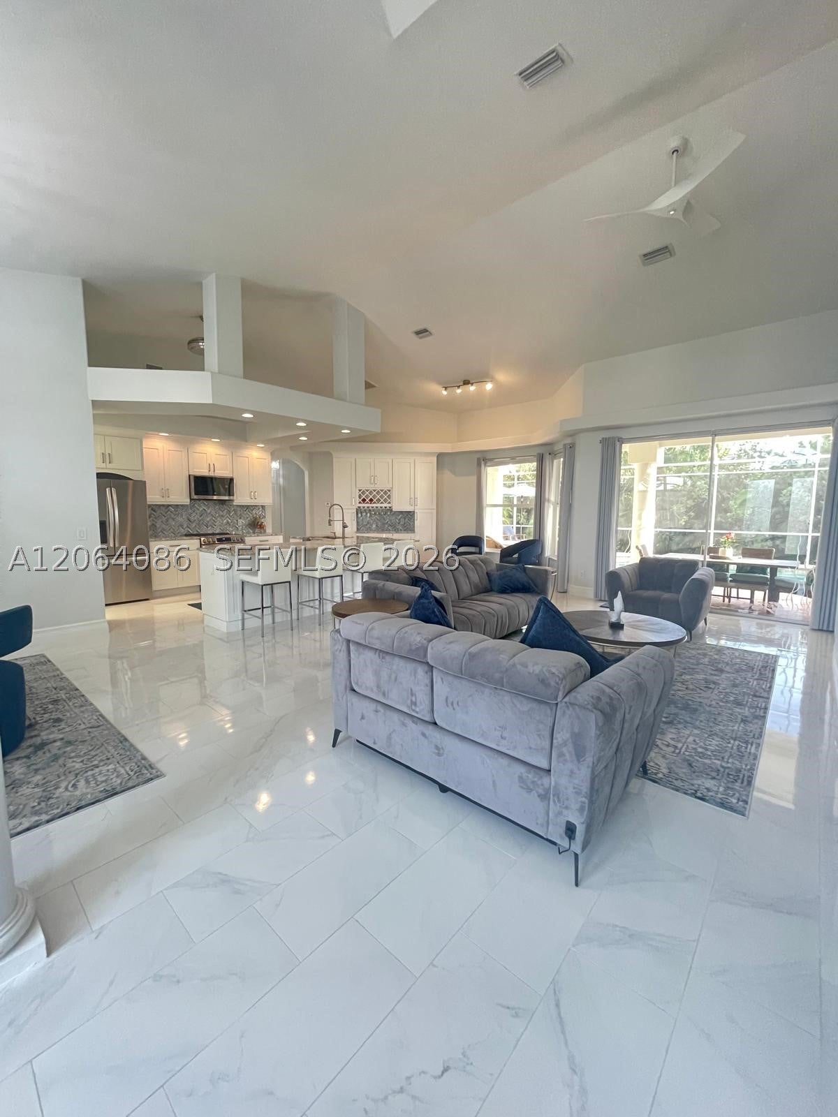 8268 S SOUTHWIND