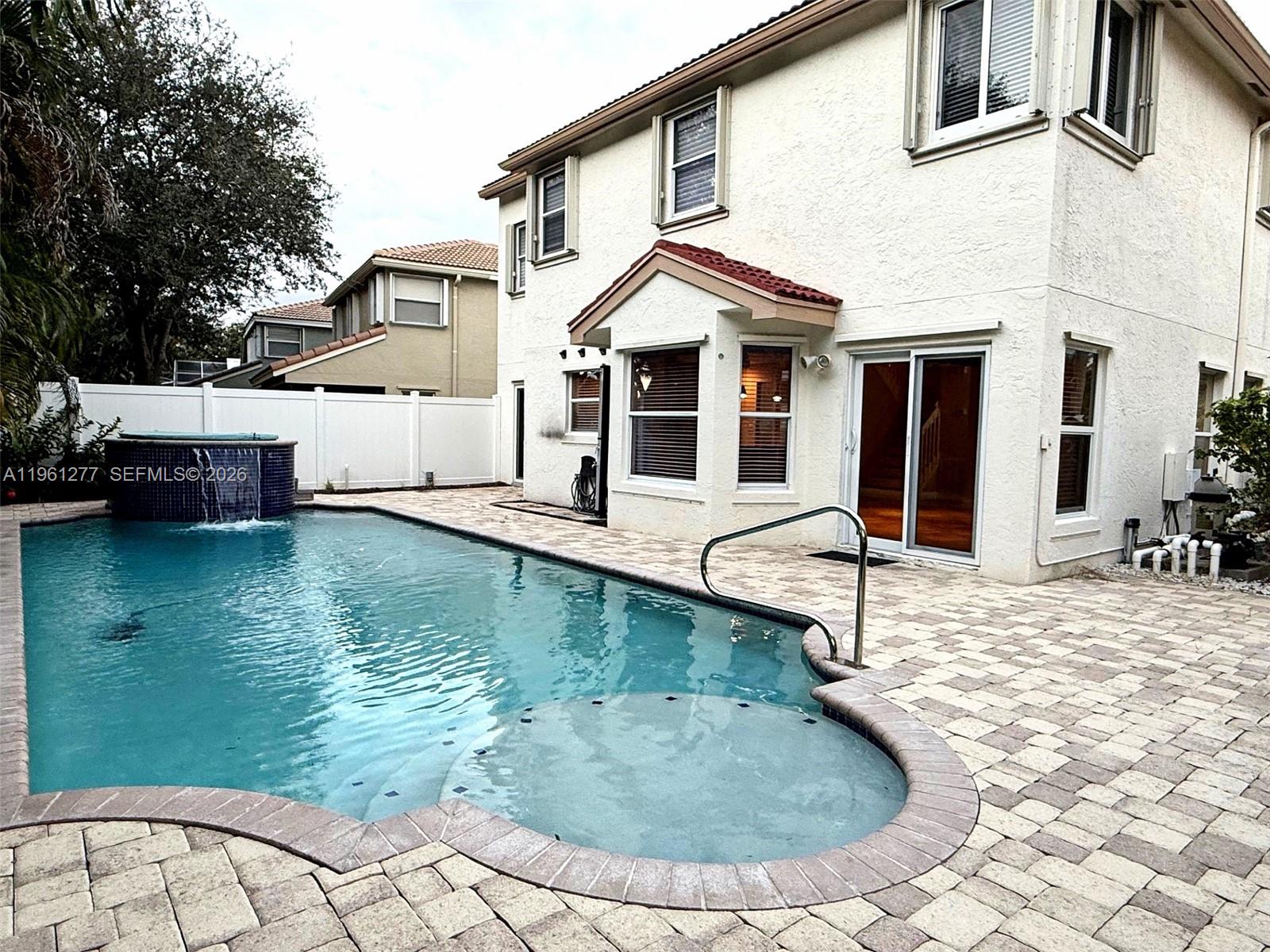 NAUTICA 1 - Residential