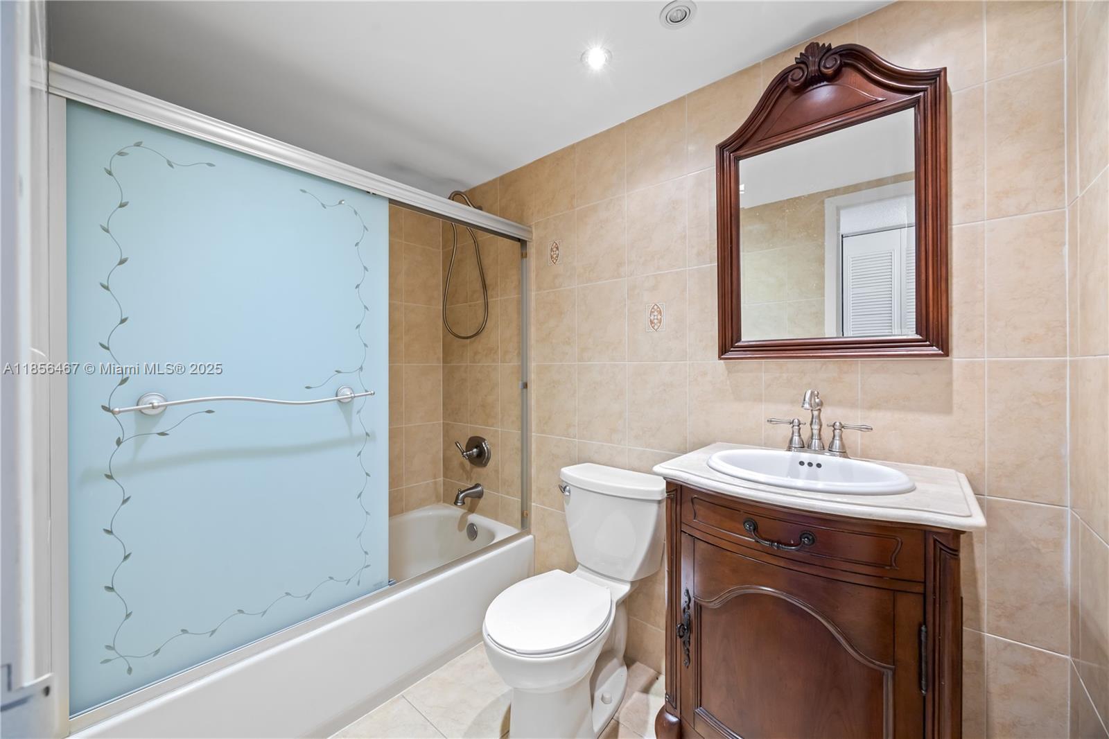 WINSTON TOWERS 200 - Residential