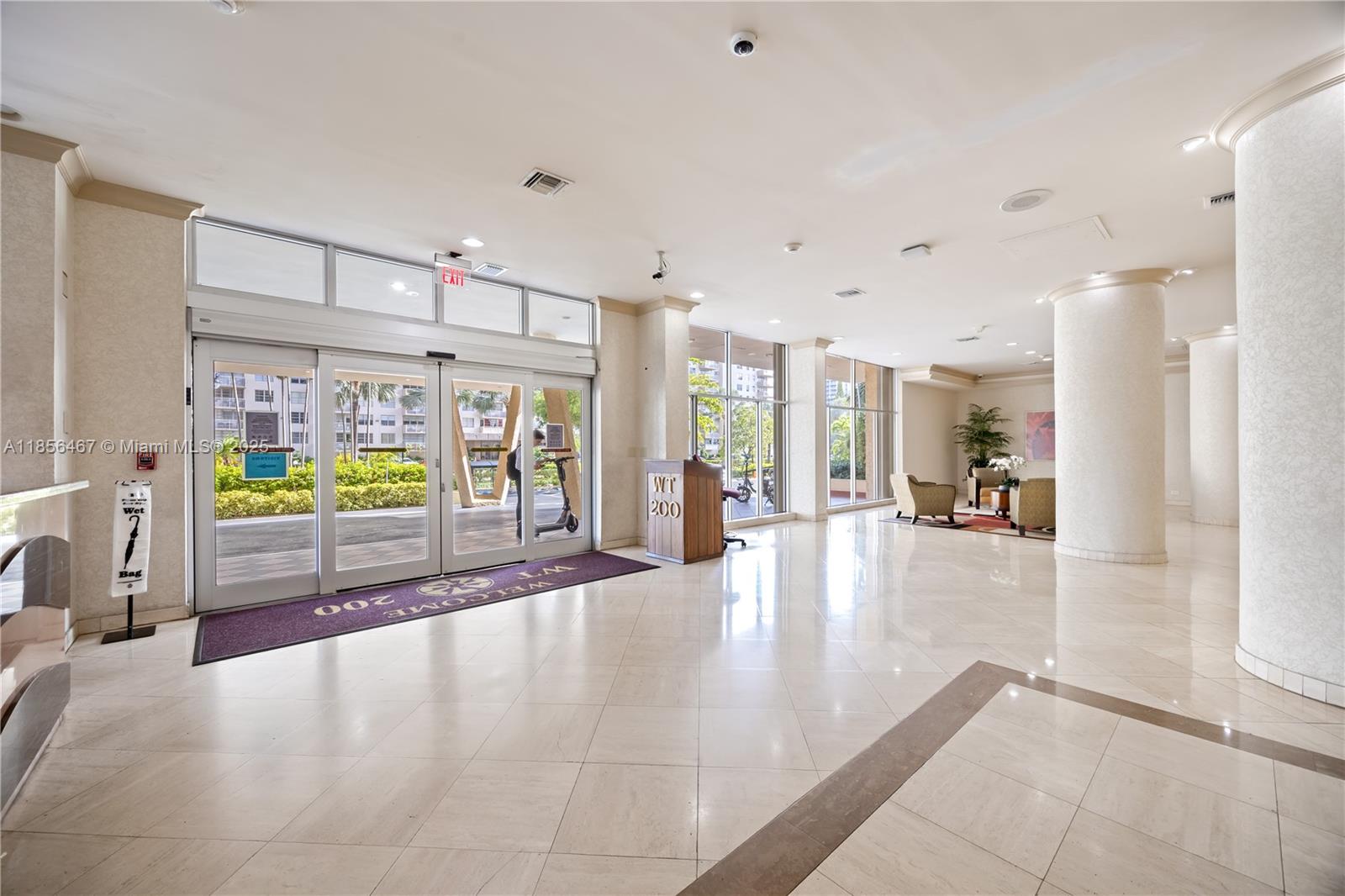 WINSTON TOWERS 200 - Residential