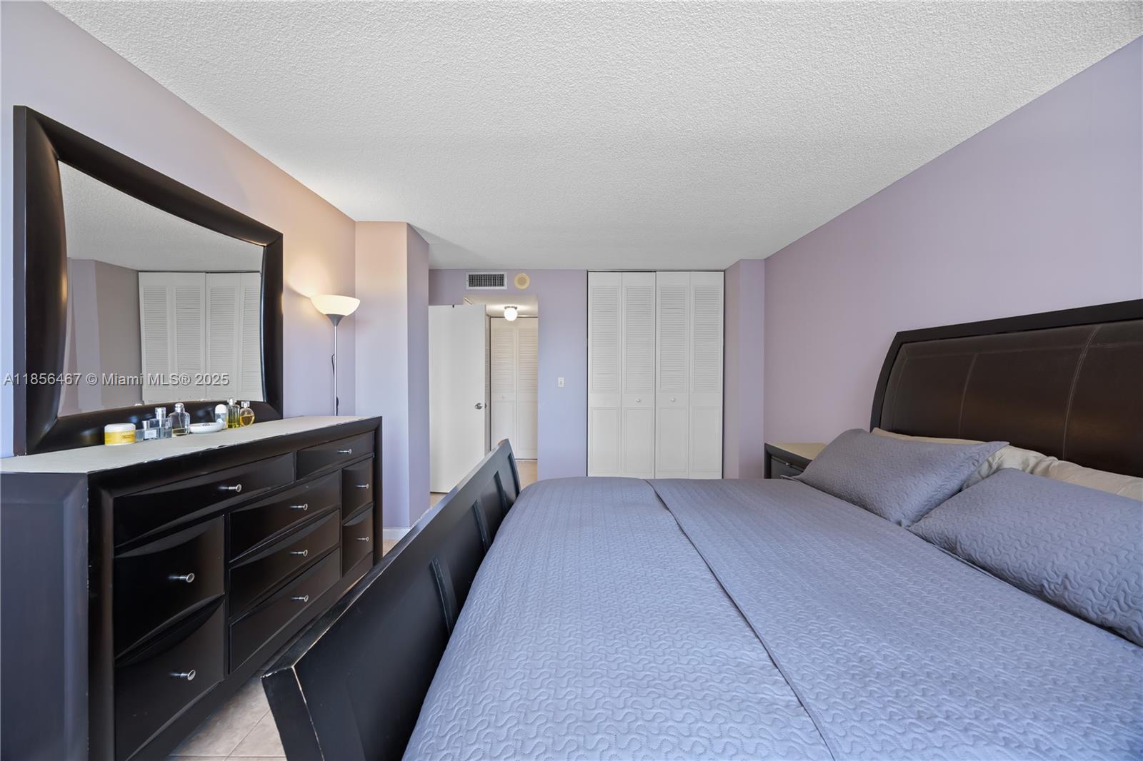 WINSTON TOWERS 200 - Residential