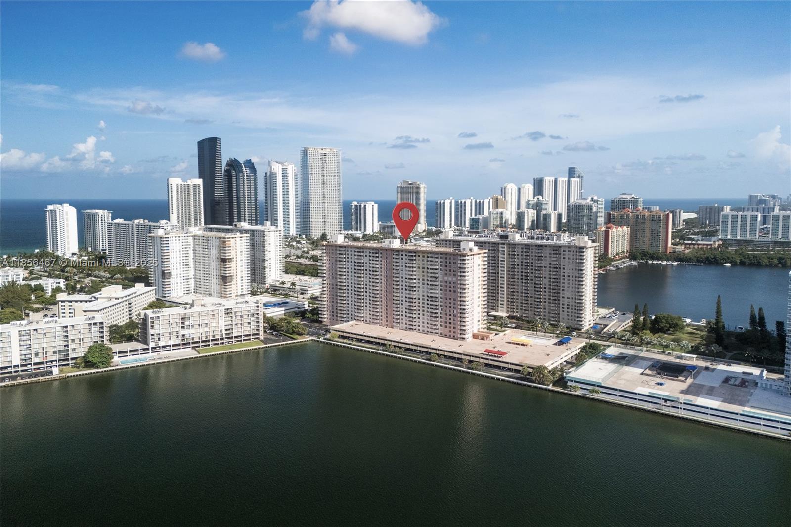 WINSTON TOWERS 200 - Residential