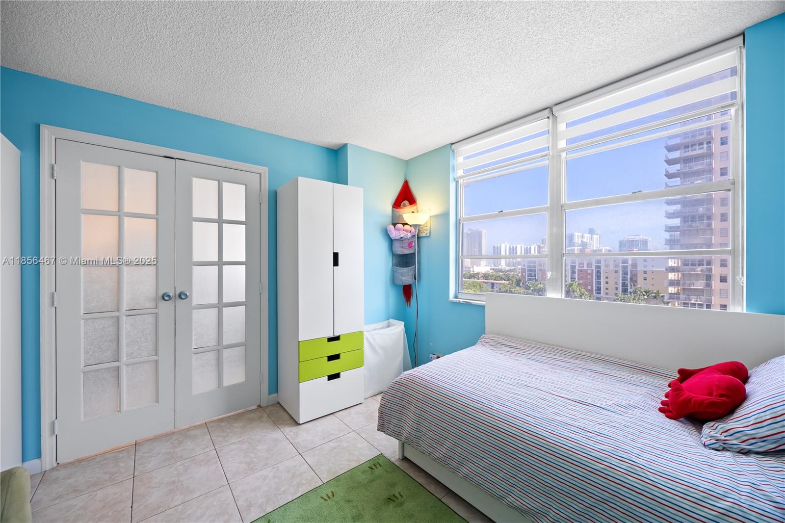 WINSTON TOWERS 200 - Residential