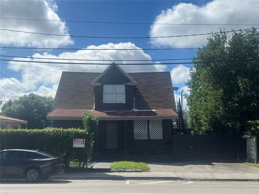 PRIME MULTI-FAMILY INVESTMENT/ ZONED T4-R COMMERCIAL.
Located just steps from the famous Calle 8 (SW 8 Street). This execptional multi-family property offers a rare opportunity to own a piece of Miami's from its current 7 units to as many 6-9 units,making it an ideal investment for developers,visionaries, or anyone looking for steady rental income in one of Miami's fastest-growing areas with access to all tyoes of transformation,very near the medical are of Miami, Downtown,Brickell,Key Biscayne,Coconut Grove,Coral Gables, Design District ,Miami Beach. .. Ideal Location. Please DO NOT DISTRURB OCCUPANTS. Showing by appoinment only. All Cash offers.