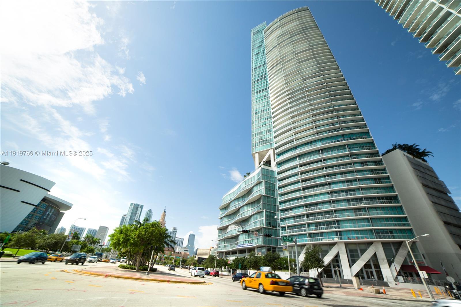 MARINABLUE CONDO - Residential Lease