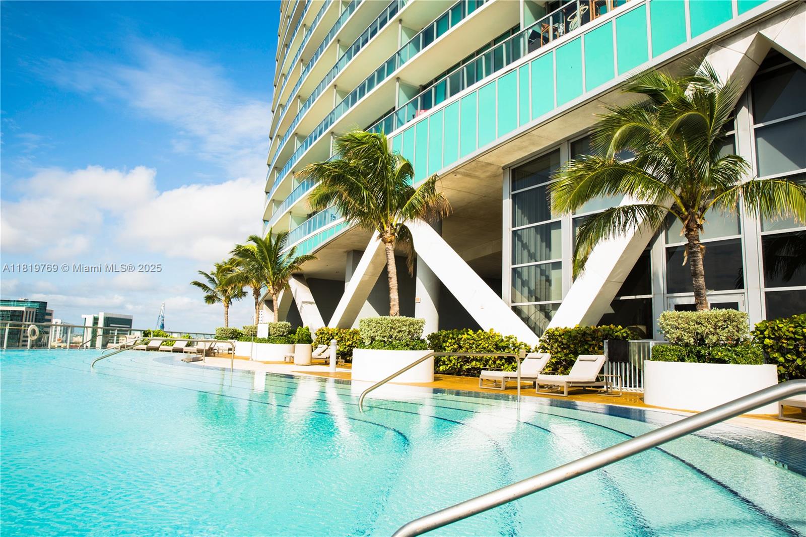MARINABLUE CONDO - Residential Lease