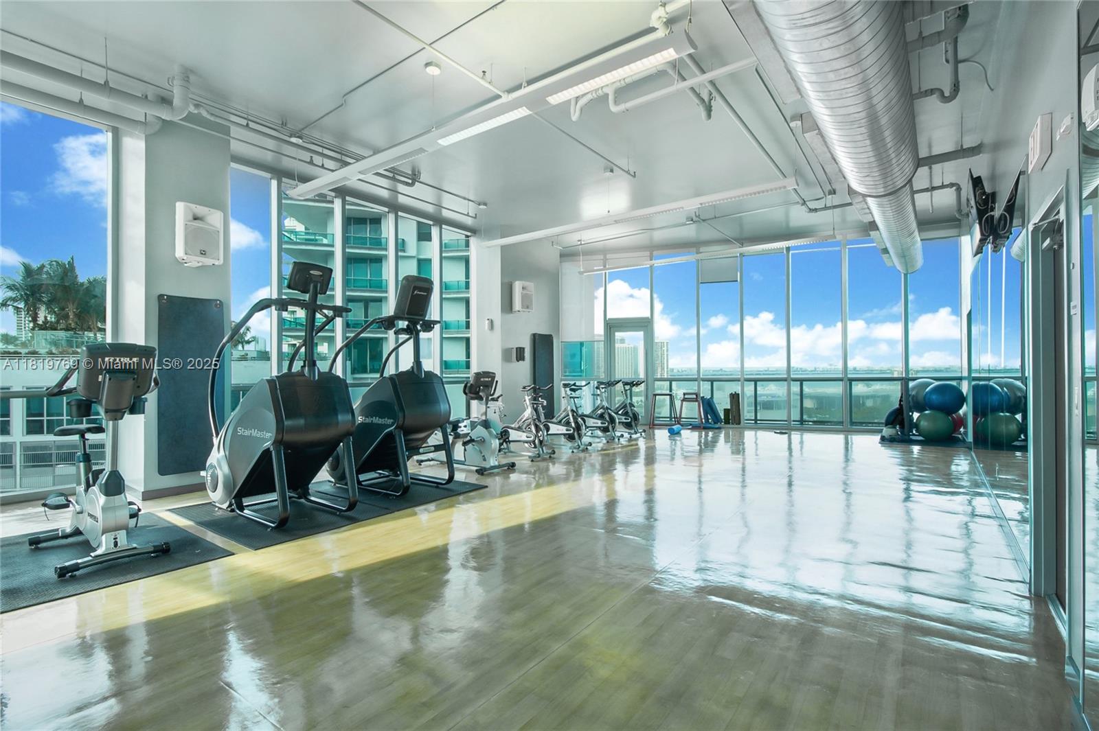 MARINABLUE CONDO - Residential Lease