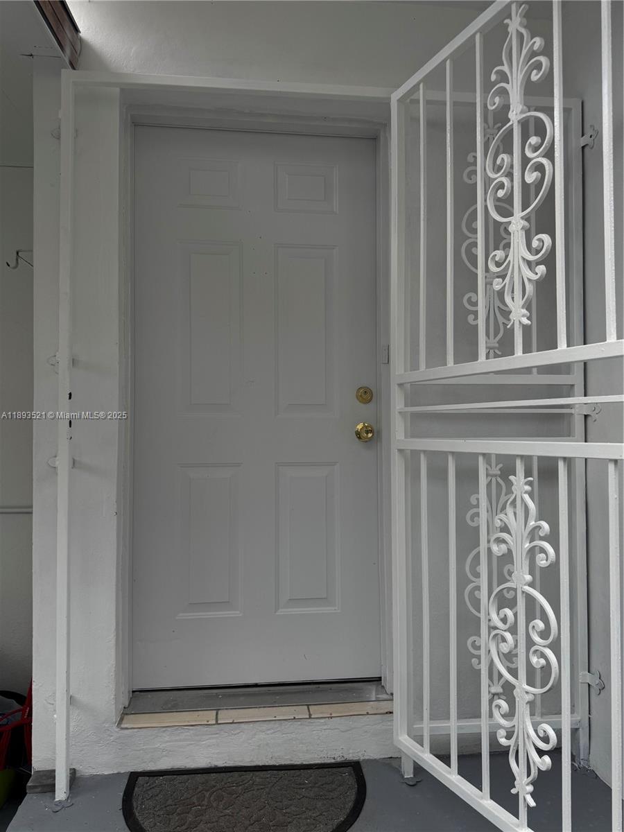 DUAL CONDO NO 1 - Residential Lease