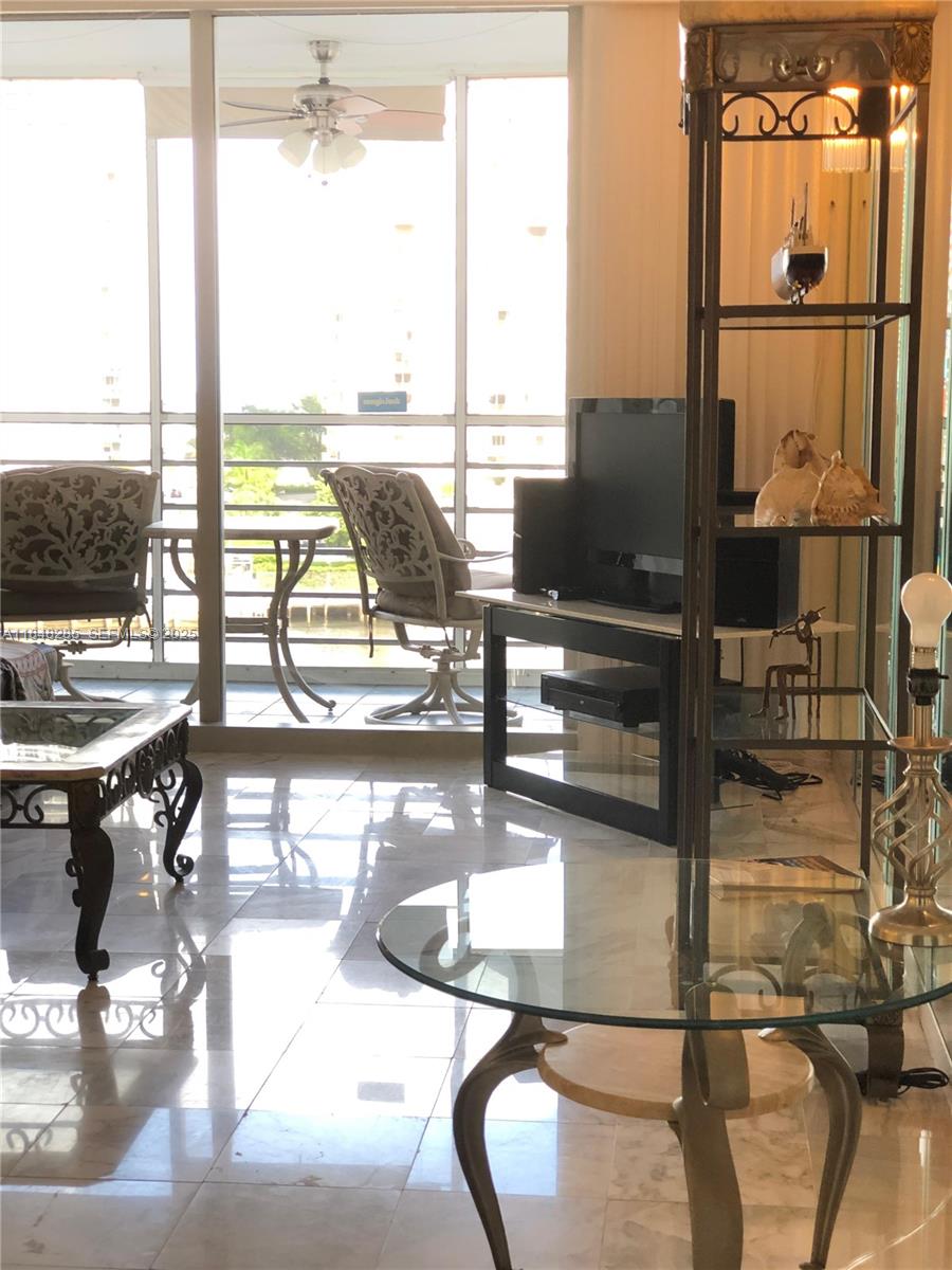 LAKE POINT TOWER CONDOMIN - Residential