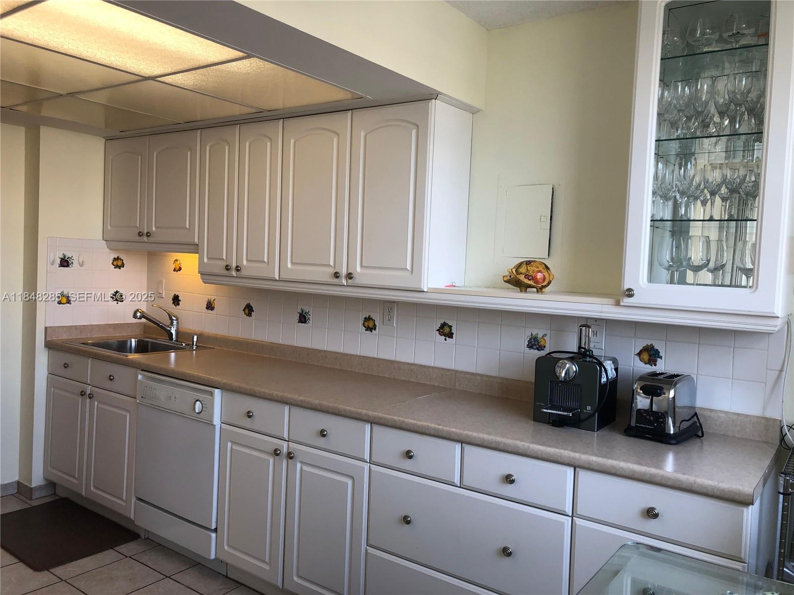 LAKE POINT TOWER CONDOMIN - Residential