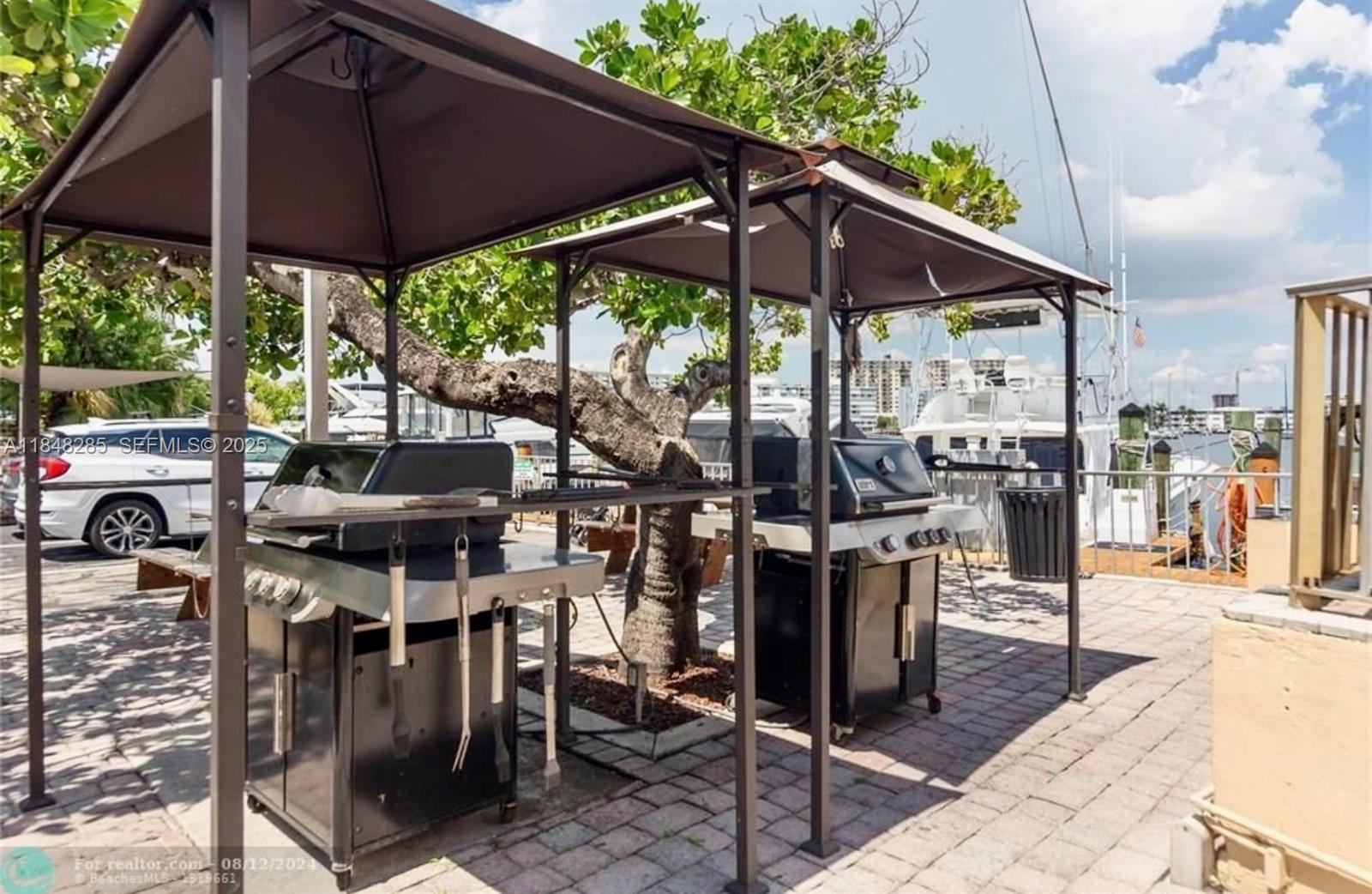 LAKE POINT TOWER CONDOMIN - Residential