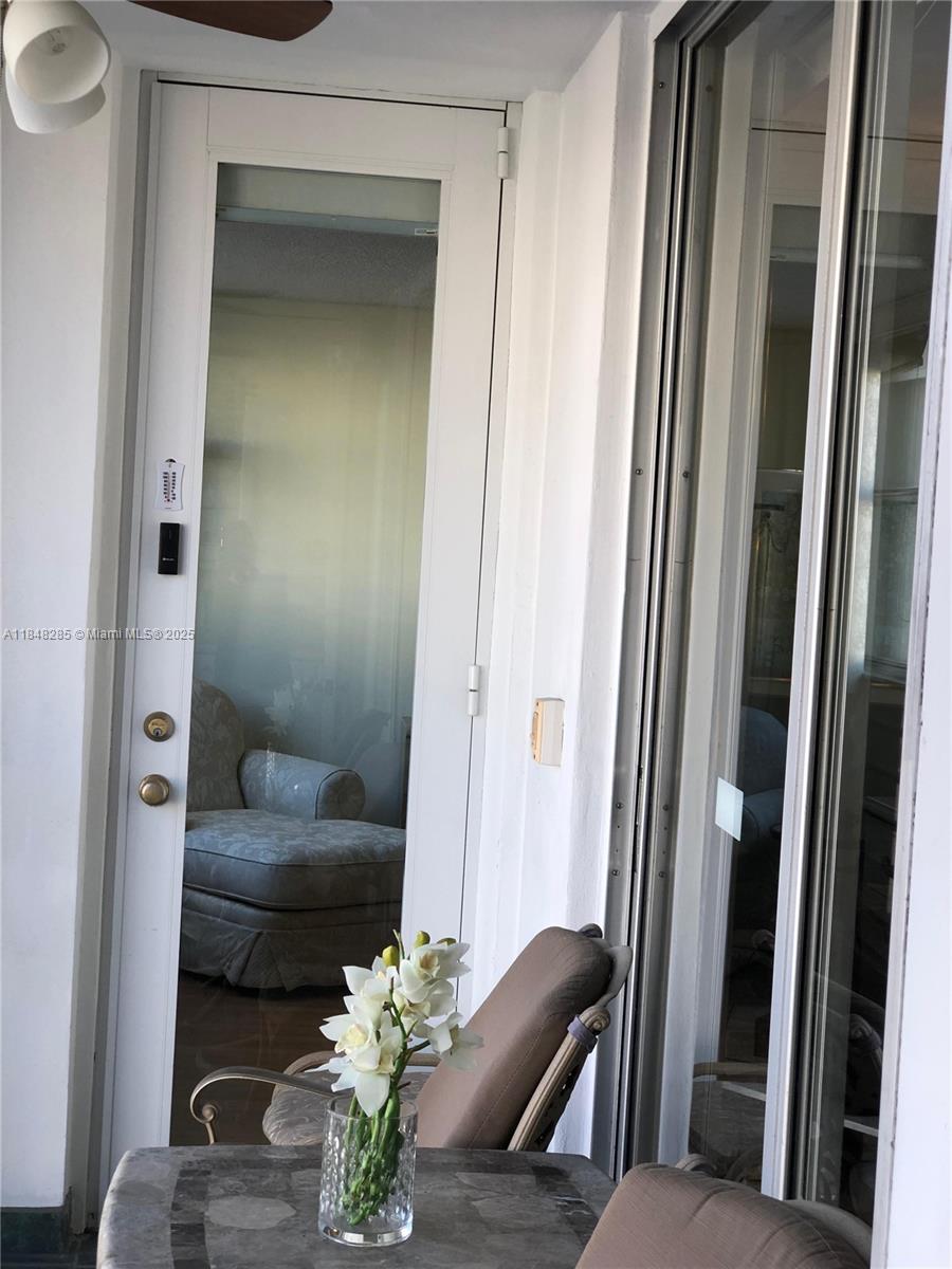 LAKE POINT TOWER CONDOMIN - Residential