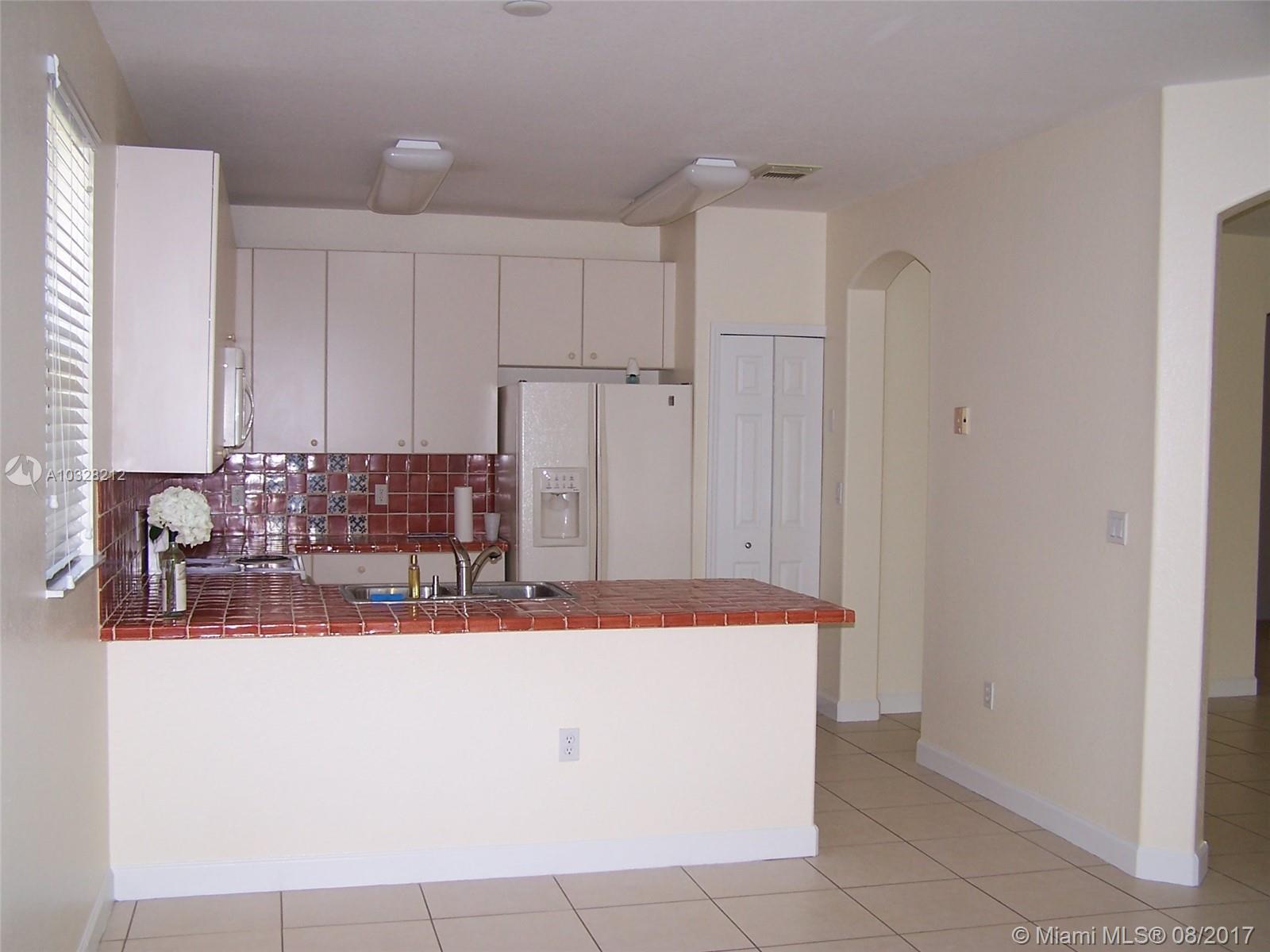 KENDALL BREEZE - Residential Lease