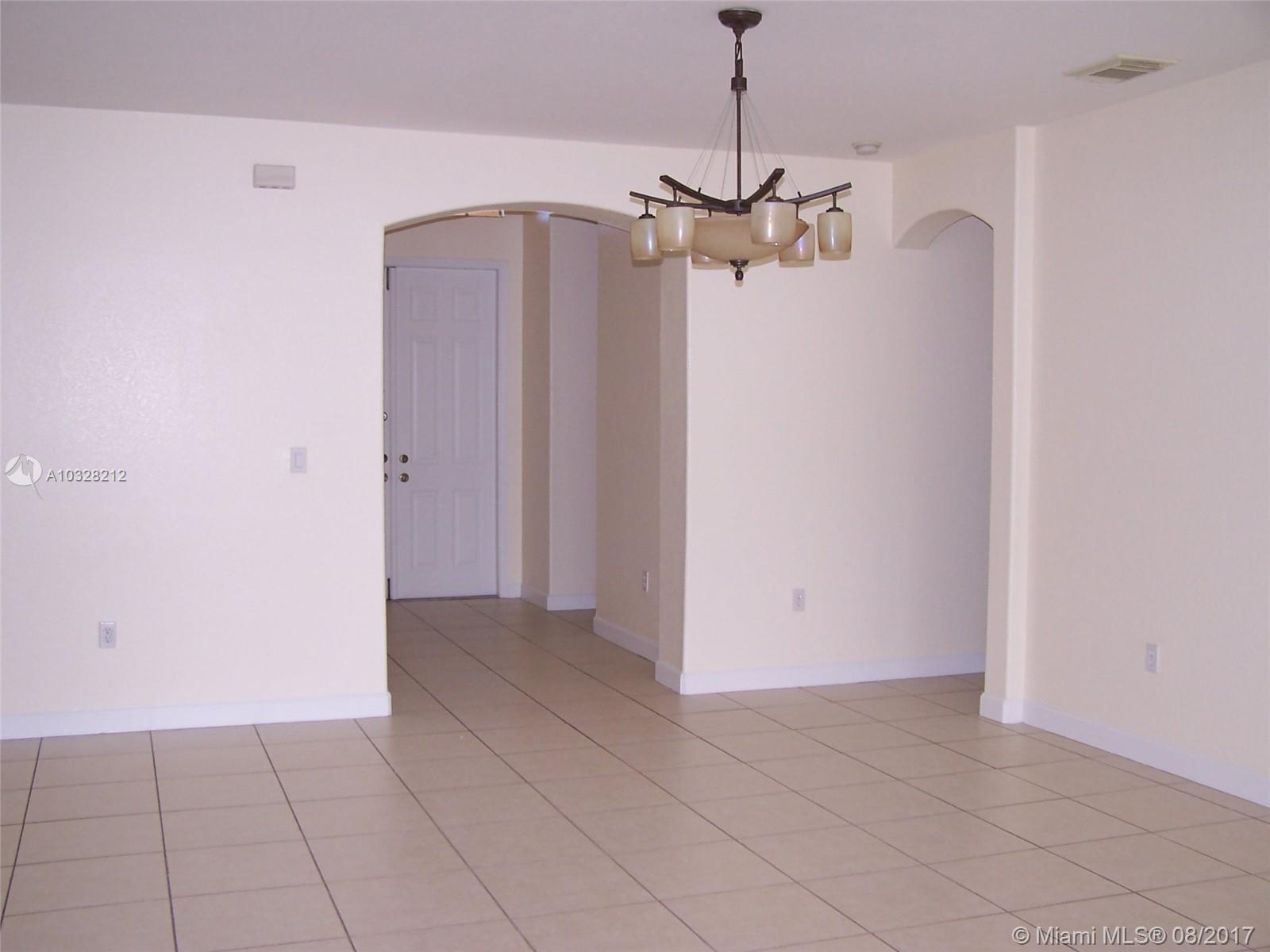 KENDALL BREEZE - Residential Lease