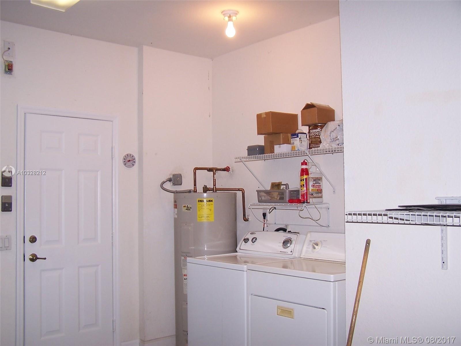 KENDALL BREEZE - Residential Lease