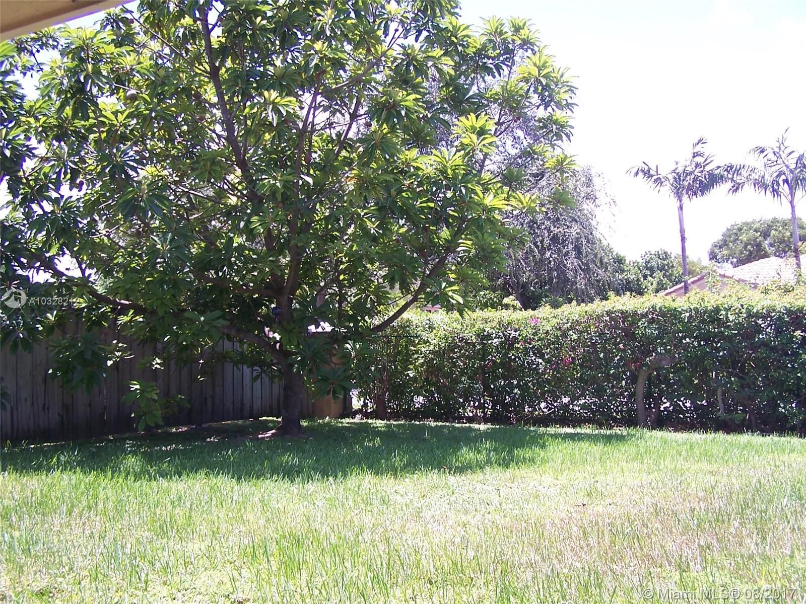 KENDALL BREEZE - Residential Lease