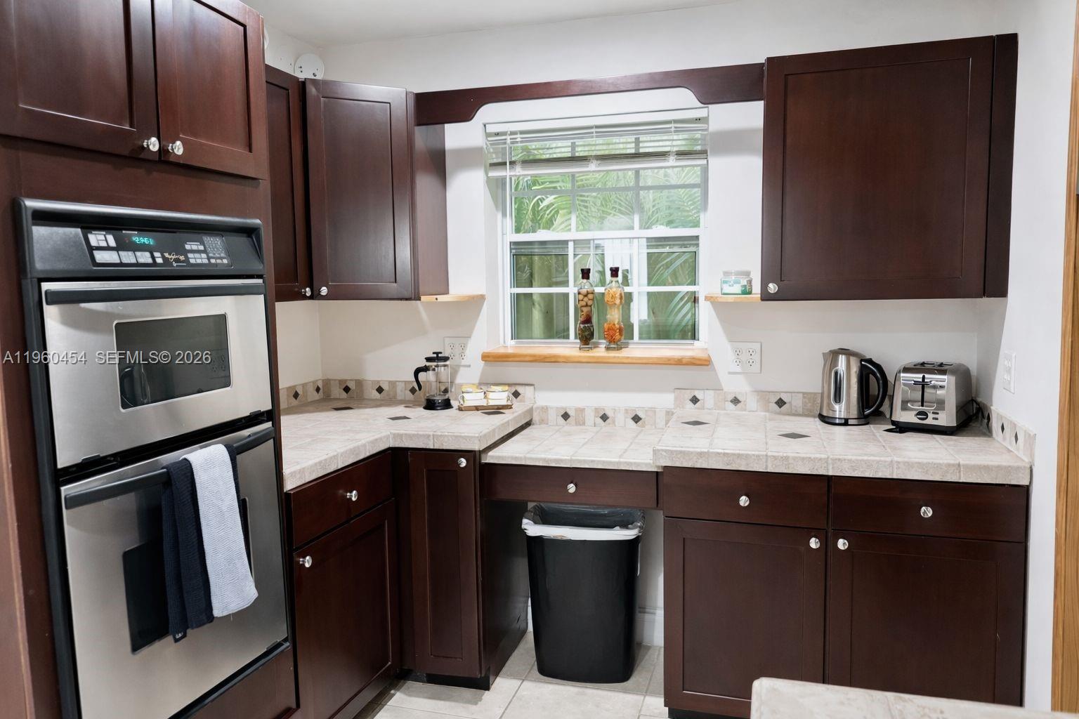 OAKLAND PARK SECOND ADD - Residential
