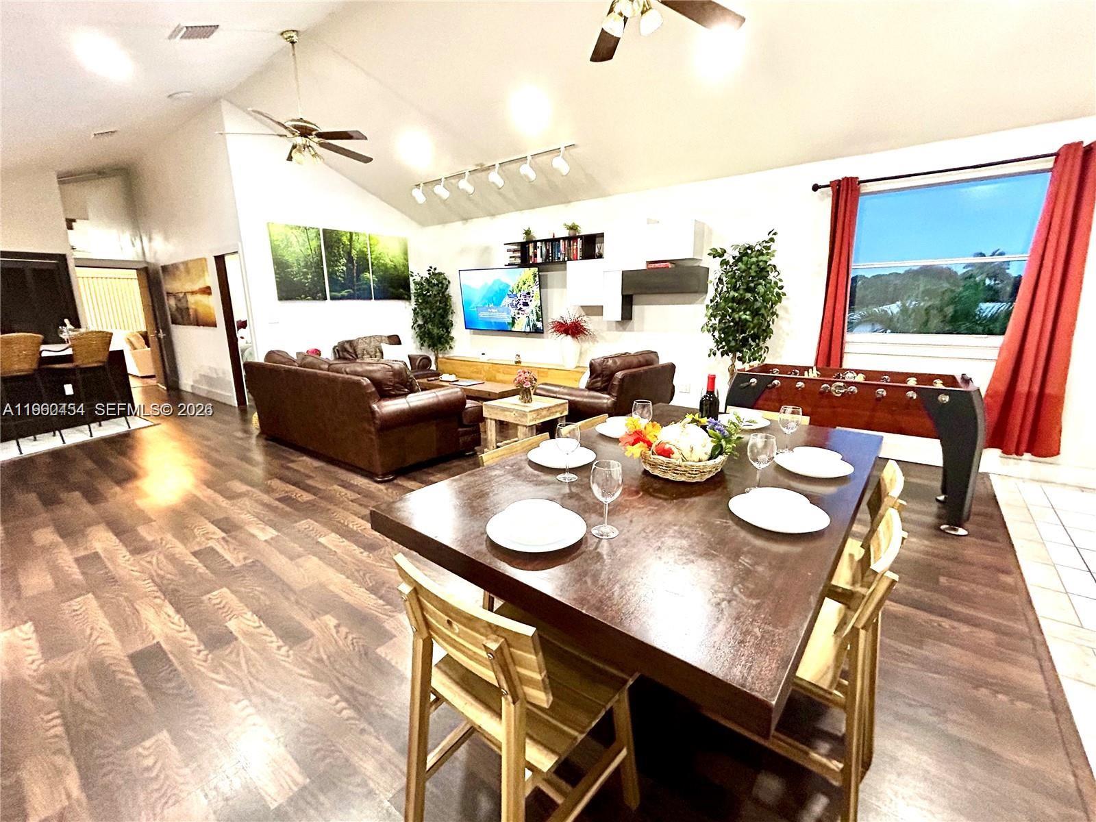 OAKLAND PARK SECOND ADD - Residential