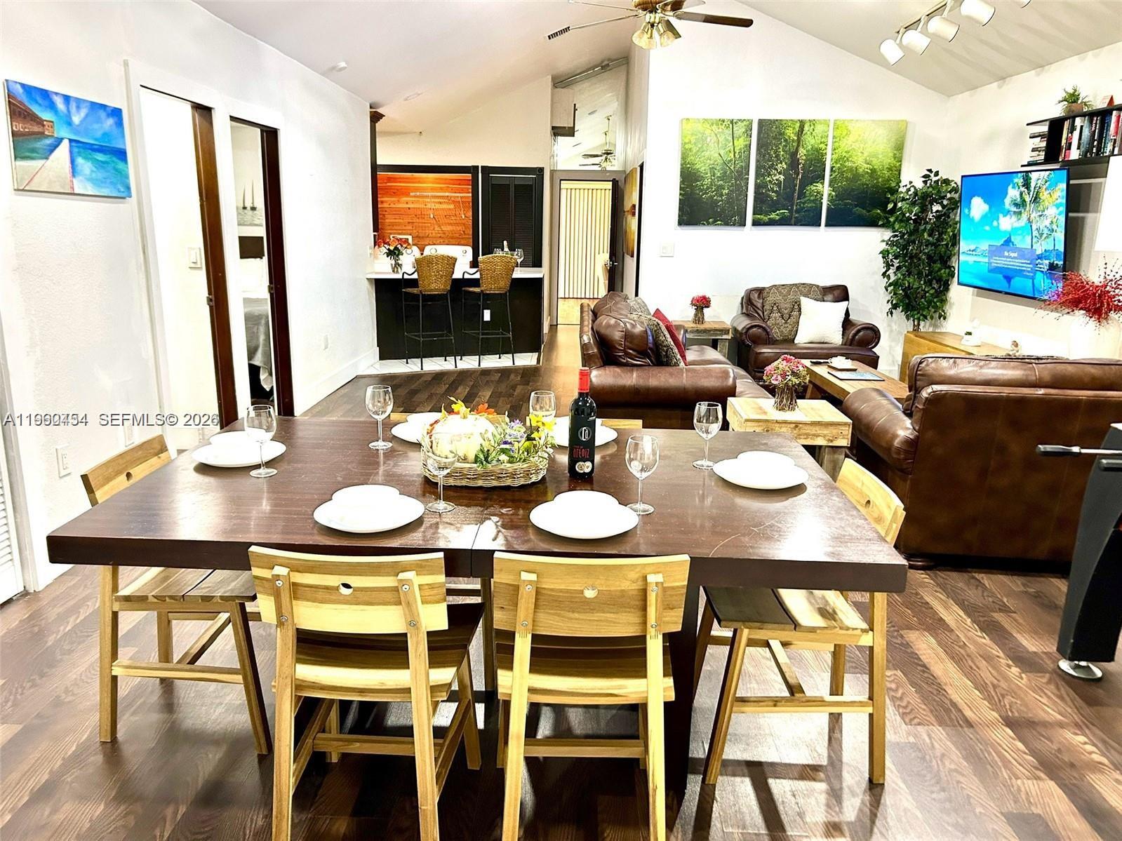 OAKLAND PARK SECOND ADD - Residential