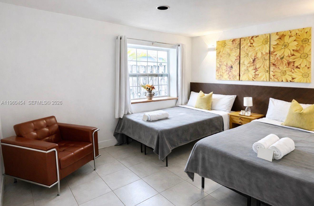 OAKLAND PARK SECOND ADD - Residential