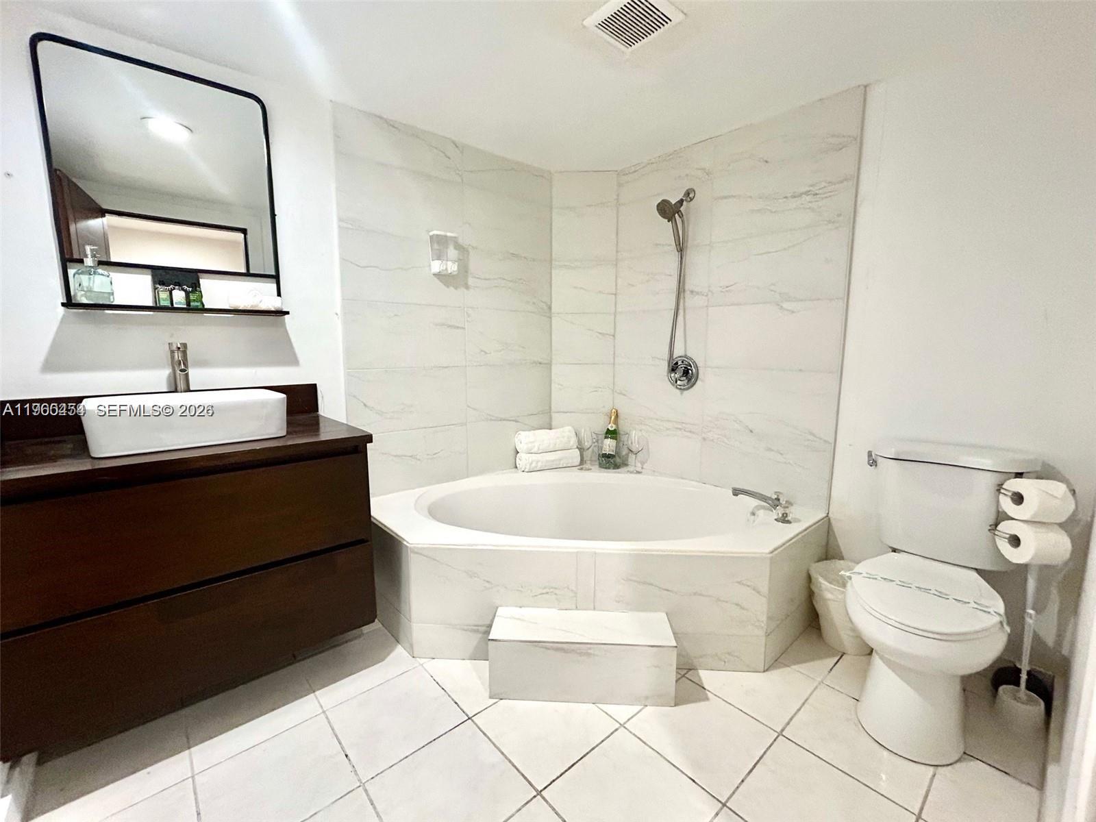 OAKLAND PARK SECOND ADD - Residential