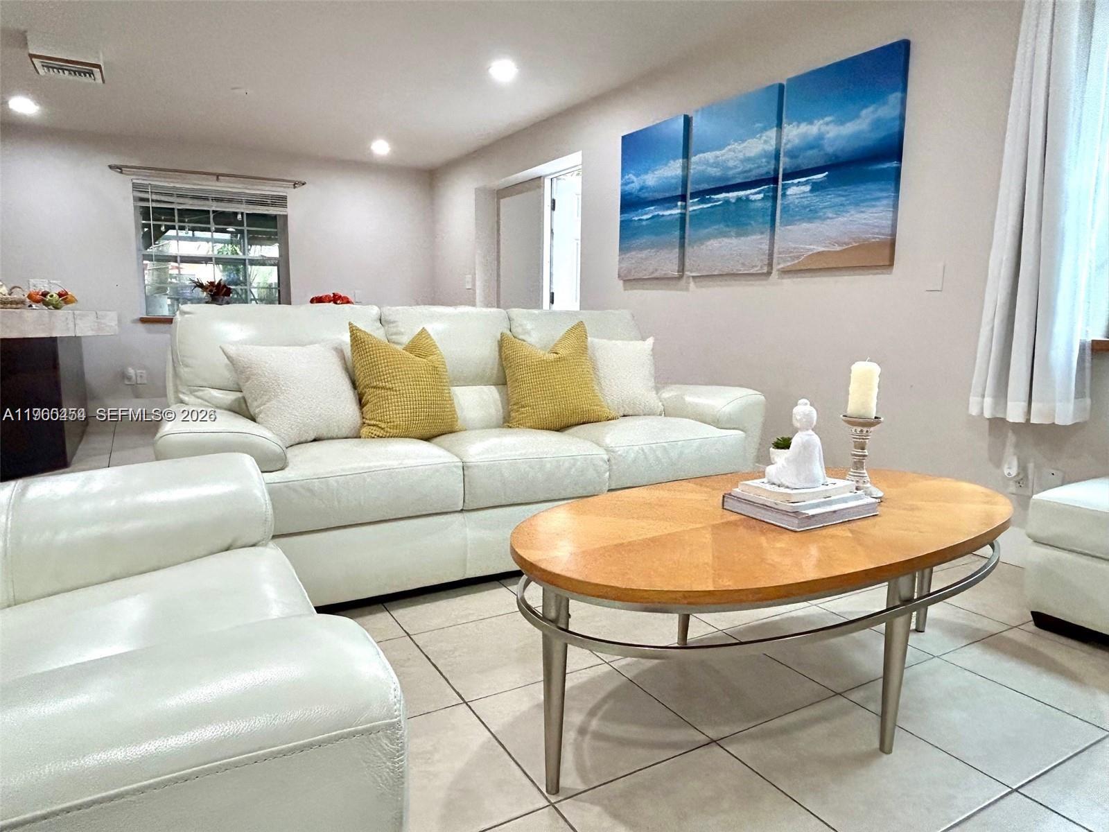 OAKLAND PARK SECOND ADD - Residential