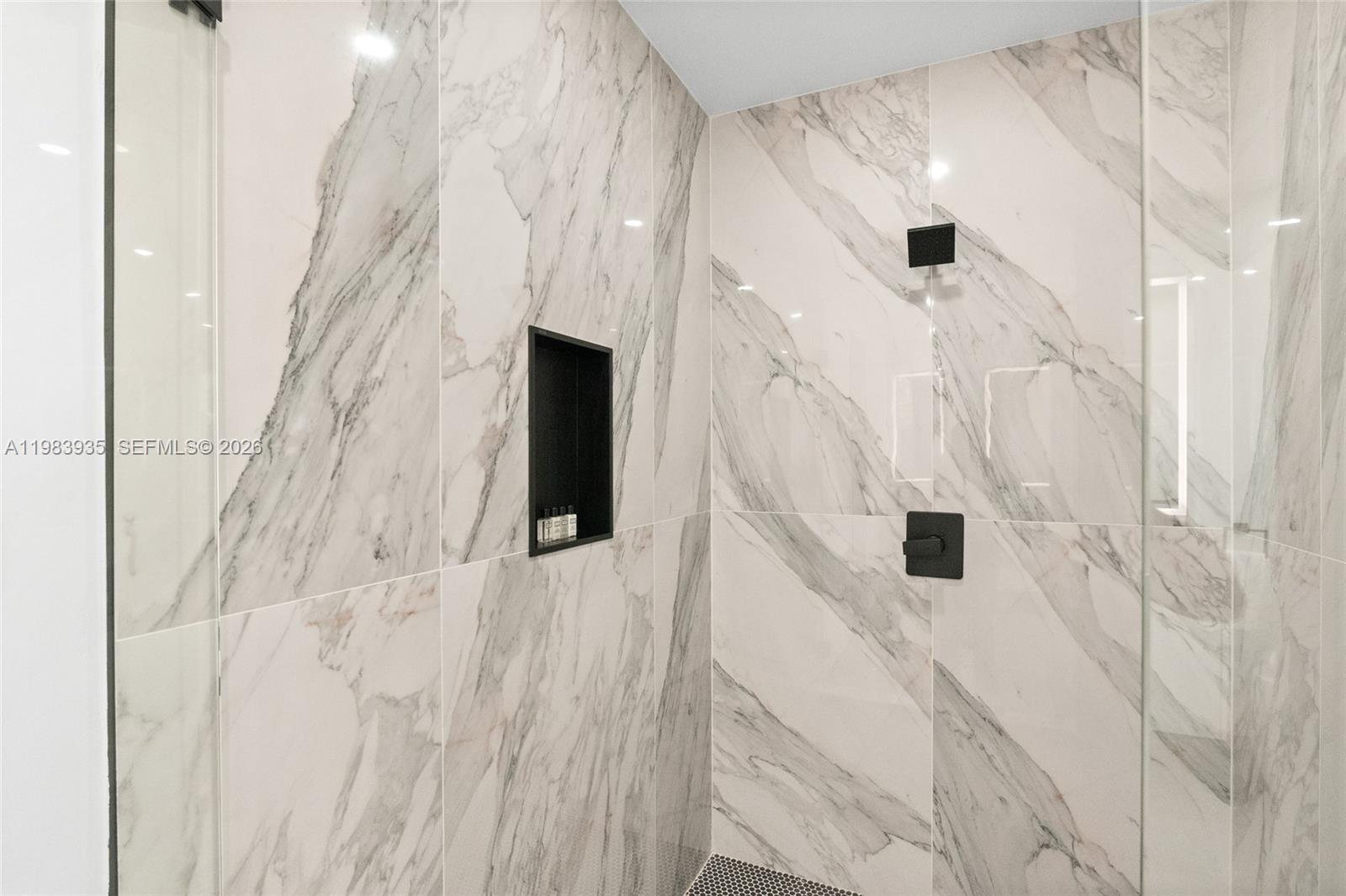 lauderdale - Residential