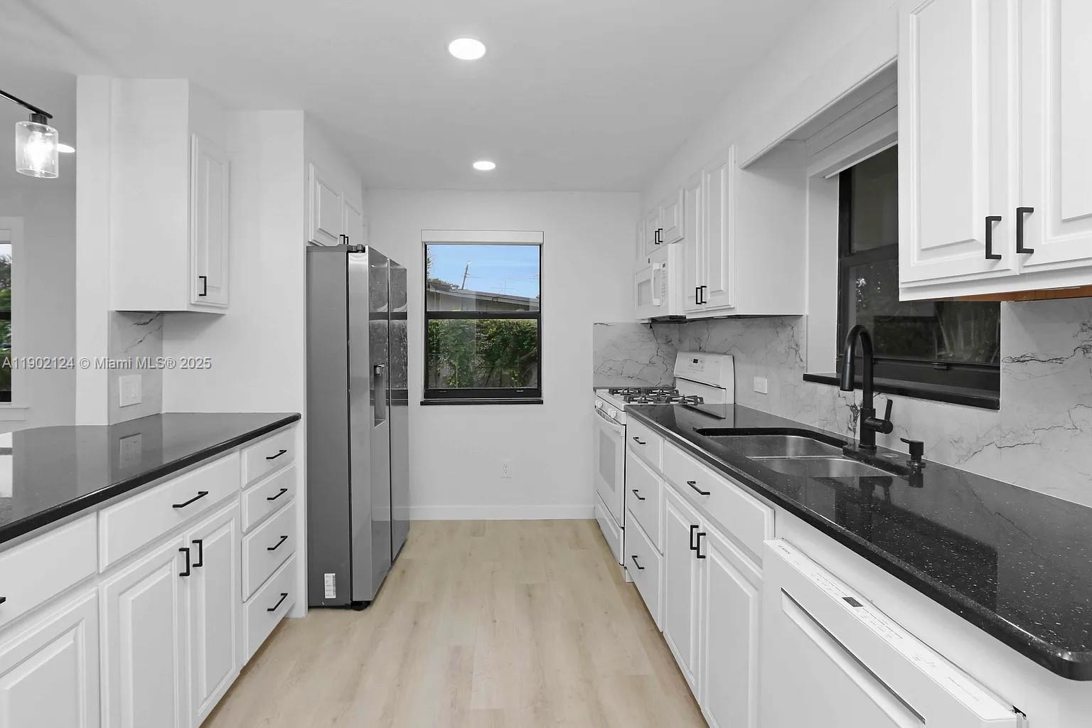 BLUE HGTS - Residential Lease